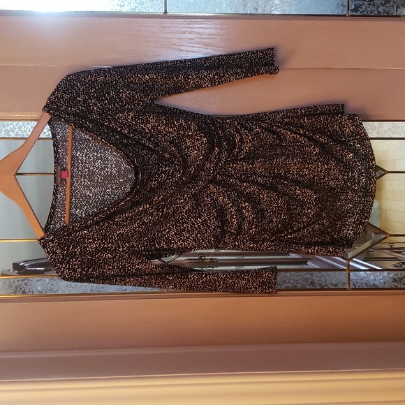 Vince Camuto Stretchy Blouse.  Pullovet Black and White Stripes Clingy. - Picture 1 of 3